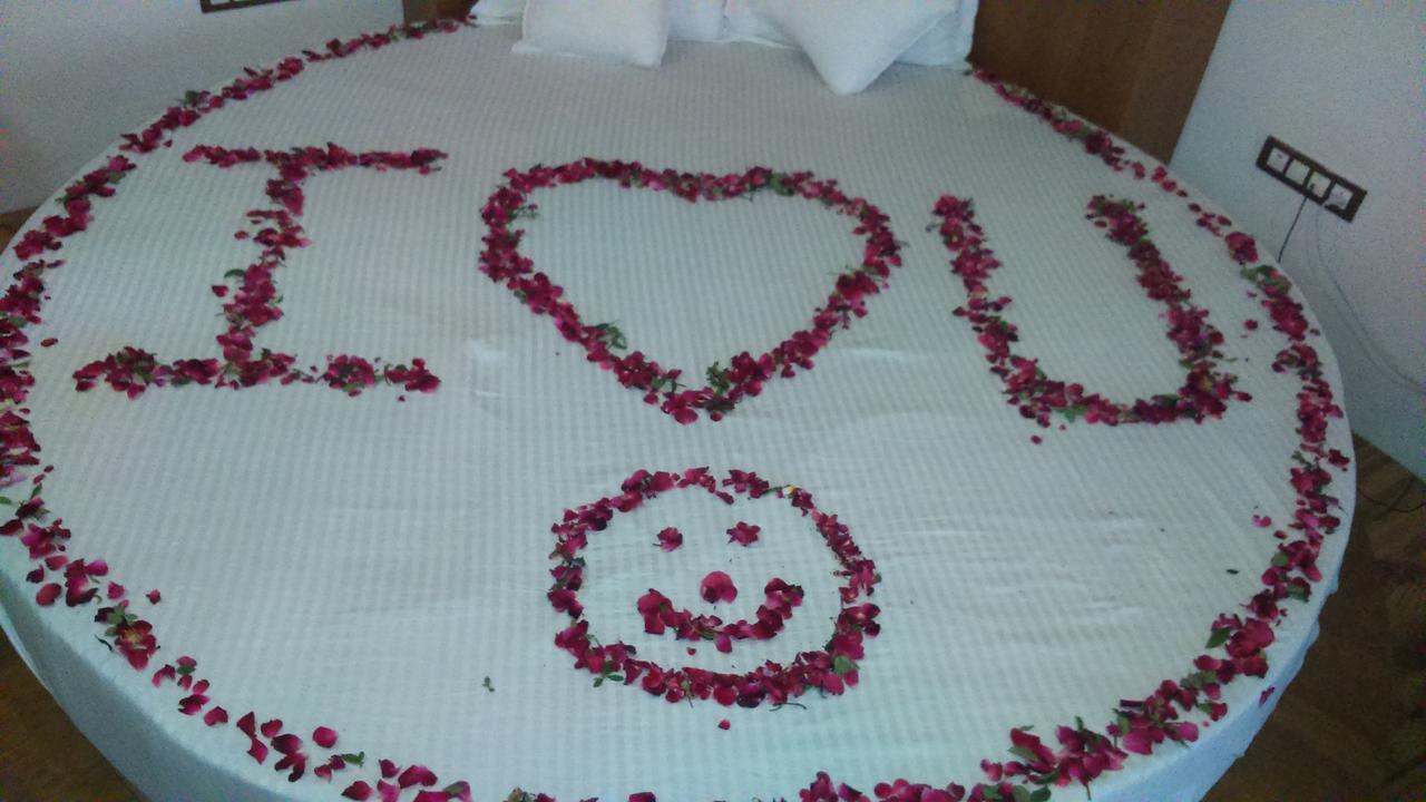 Hotel The Grand Parshwanath Sankeshvar Exterior foto